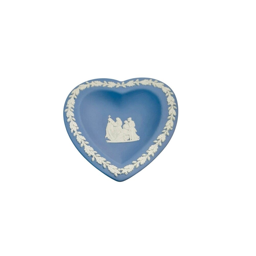 VINTAGE WEDGWOOD JASPERWARE BLUE HEART-SHAPED TRINKET DISH MADE IN ENGLAND